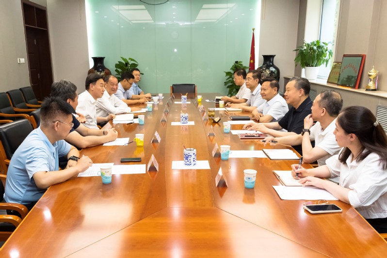 校领导赴中国轻工联合会汇报工作